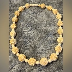 ESTATE CARVED BONE BEADED FLOWER NECKLACE VINTAGE